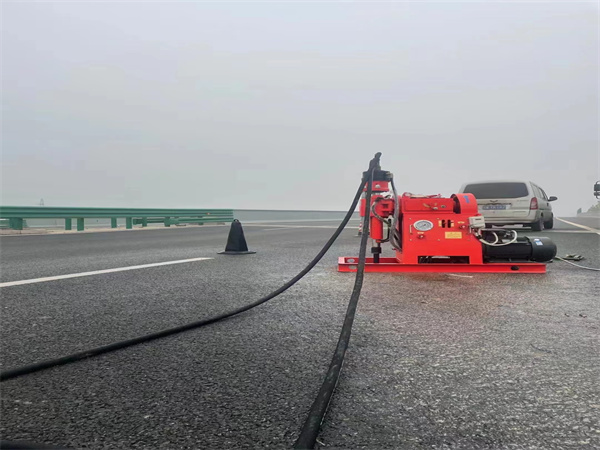 武川马路路基路面开裂下沉注浆加固灌浆